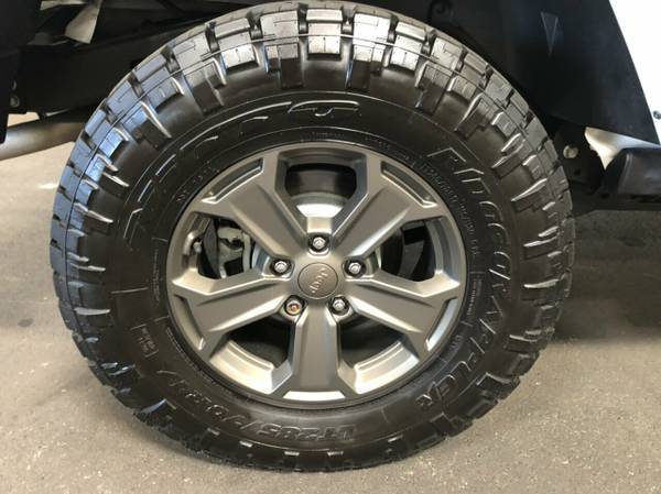 2018 *Jeep* *Wrangler JK Unlimited* Bright White Clearcoat - cars &... for sale in Johnstown , PA – photo 11
