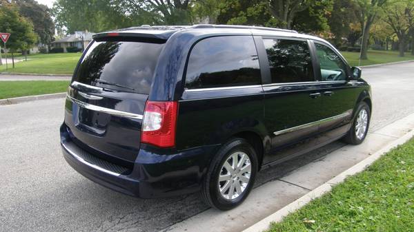 2013 Chrysler Town&Country Touring Leather+Dvd Backup Cam 59000 Miles for sale in West Allis/Milwaukee, WI – photo 4