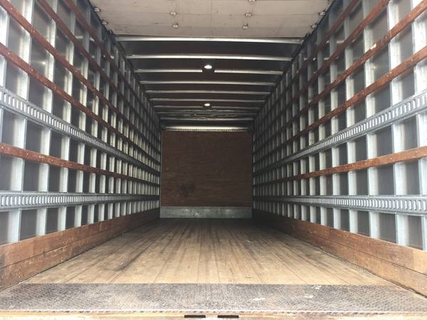 2015 INTERNATIONAL 4300 26ft Box Truck W/Liftgate 6.7L CUMMINS... for sale in Arlington, LA – photo 8
