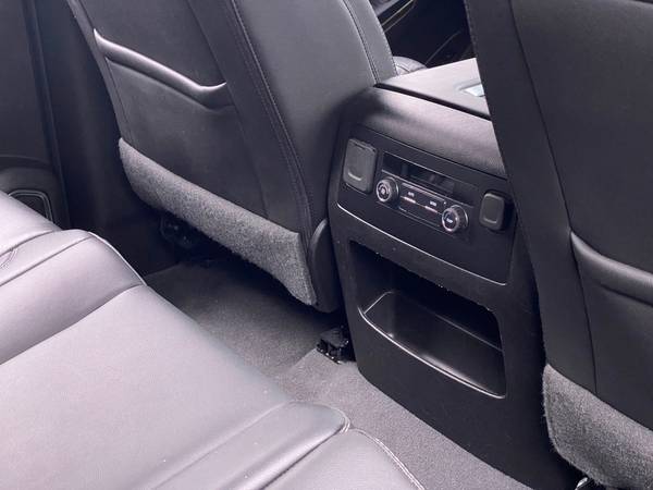 2019 Chevy Chevrolet Suburban LT Sport Utility 4D suv Black -... for sale in Covington, OH – photo 19