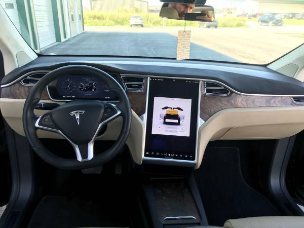 2016 Tesla Model X 75d - cars & trucks - by dealer - vehicle... for sale in Carthage, MO – photo 10