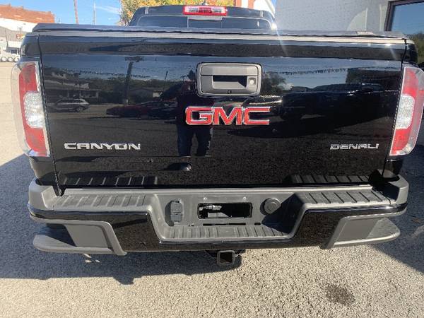 2018 GMC Canyon Denali Crew Cab 4WD Long Box for sale in Shinnston, WV – photo 6