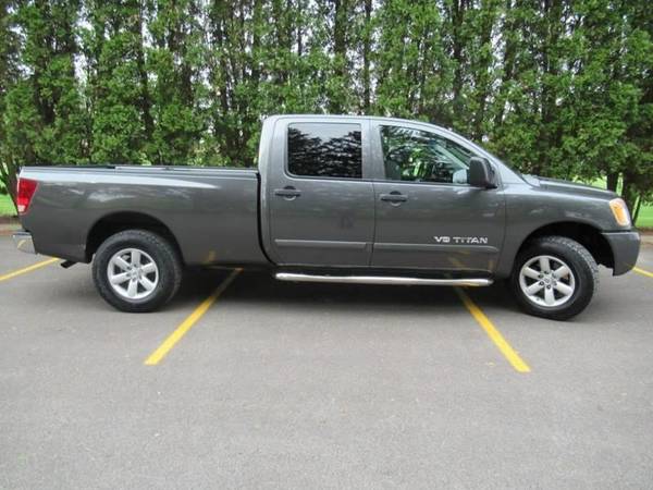 2008 Nissan Titan PRO 4X FFV 4x4 Crew Cab Long Bed 4dr (2008.5) for sale in Bloomington, IL – photo 3