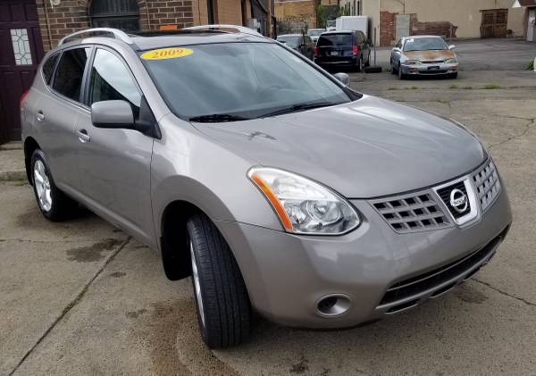 2009 Nissan Rogue SL - AWD Silver Low Miles Loaded Moonroof Mags for sale in New Castle, PA – photo 2
