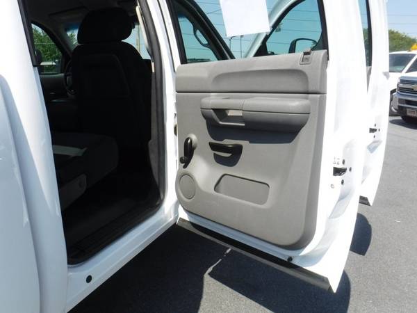 2012 *Chevrolet* *Silverado* *3500HD* *Crew* Cab Long Bed 4x4 for sale in Ephrata, PA – photo 24