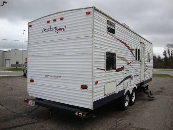 2007 Dutchmen Freedom Spirit - - by dealer - vehicle for sale in Merrill, WI – photo 5