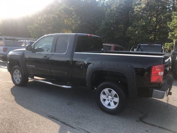 2011 Chevrolet Silverado 1500 LT 4x4 4dr Extended Cab 6.5 ft. SB < for sale in Hyannis, RI – photo 3