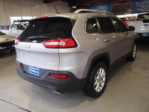 2018 Jeep Cherokee Latitude **100% Financing Approval is our goal**... for sale in Beaverton, OR – photo 4