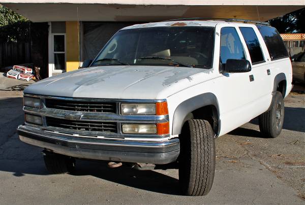 ((MUST SELL TODAY Sunday)) 1995 4x4 Chevy Suburban 2500 - cars &... for sale in Santa Cruz, CA – photo 2