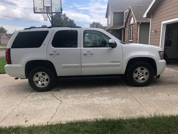 2007 Chevy Tahoe LT for sale in Lawrence, KS – photo 8