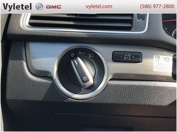 2014 Volkswagen Passat sedan 4dr Sdn 2.0L DSG TDI SE - cars & trucks... for sale in Sterling Heights, MI – photo 19