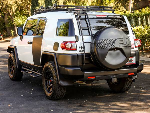 2014 Toyota FJ Cruise 4x4 CUSTOMIZED with Convenience & Off Road... for sale in Pasadena, CA – photo 7