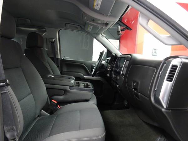 2017 Chevrolet Silverado 1500 4WD Crew Cab LT - - by for sale in Waterloo, IA – photo 20