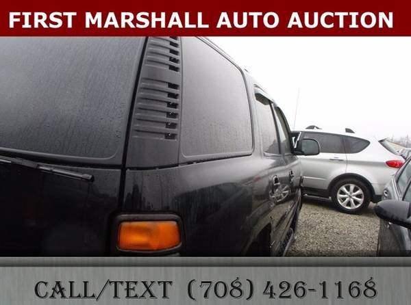 2004 GMC Yukon Denali - First Marshall Auto Auction for sale in Harvey, WI – photo 2