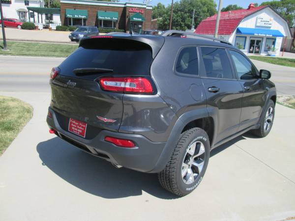 2016 JEEP CHEROKEE TRAILHAWK Leather & Loaded // Financing Available! for sale in Lincoln, NE – photo 6