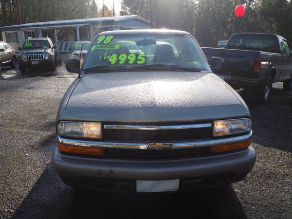 1998 Chevrolet Chevy S-10 LS - cars & trucks - by dealer - vehicle... for sale in Portland, OR – photo 3