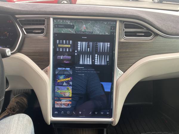 2015 Tesla Model S 70D - - by dealer - vehicle for sale in Dodgeville, WI – photo 18