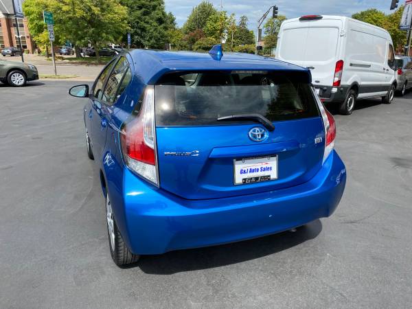 2016 Toyota Prius c Two - Clean Carfax! 53 MPG! - cars & trucks - by... for sale in Corvallis, OR – photo 12