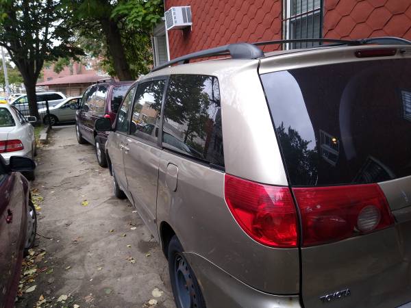 2007 Toyota sienna 105K runs excellent for sale in Brooklyn, NY – photo 6