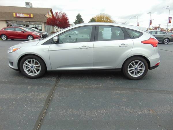 2018 Ford Focus SE - cars & trucks - by dealer - vehicle automotive... for sale in Elkhart, IN – photo 2