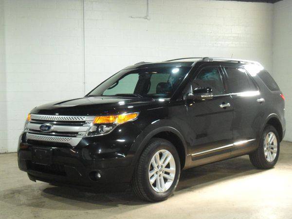 2011 FORD EXPLORER XLT - FINANCING AVAILABLE-Indoor Showroom! for sale in PARMA, OH – photo 16