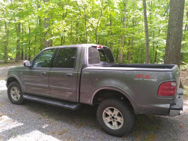 2002 Ford F150 4X4 - Lariat Edition for sale in Fairfax, District Of Columbia – photo 2