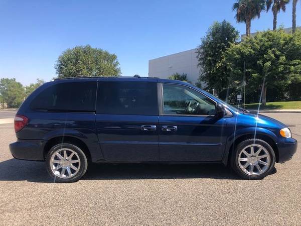 2002 Chrysler Town and Country eL 4dr Extended Mini Van for sale in Van Nuys, CA – photo 6