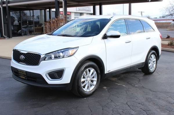 2017 Kia Sorento LX AWD WITH CONVENIENCE PACKAGE W - cars & for sale in milwaukee, WI – photo 13