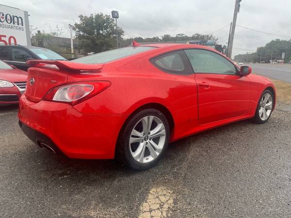 2010 Hyundai Genesis Coupe 2.0T SKU:7244 Hyundai Genesis Coupe 2.0T Co for sale in Howell, NJ – photo 3