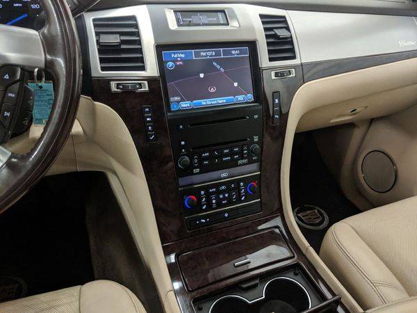 2007 CADILLAC ESCALADE LUXURY for sale in North Randall, OH – photo 18