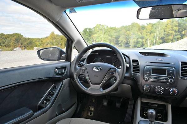 2015 *Kia* *Forte* *LX* - cars & trucks - by dealer - vehicle... for sale in Naugatuck, CT – photo 15