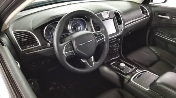 2016 Chrysler 300 4dr Sedan Limited AWD Granit for sale in Jersey City, NY – photo 11