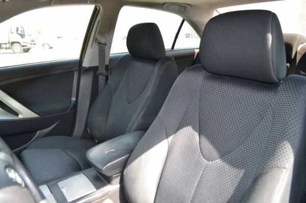 2011 Toyota Camry 4dr Sdn I4 Auto LE with Bi-level center console... for sale in Arlington, TX – photo 12