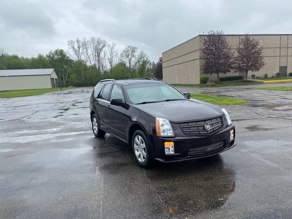 2009 Cadillac SRX V6 All Wheel Drive Third Row - - by for sale in Grand Blanc, MI – photo 3