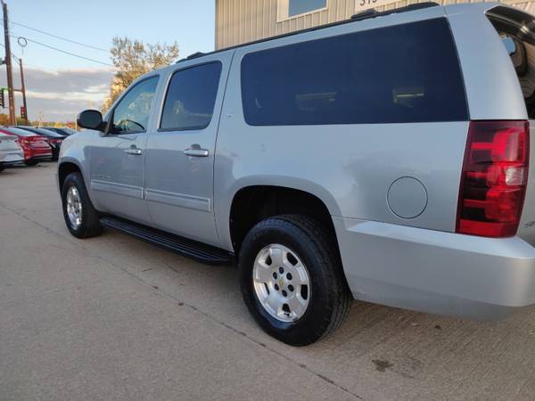 2 OWNER! REMOTE START! 2013 CHEVROLET SUBURBAN 1500 LT 4WD-3RD ROW -... for sale in Cedar Rapids, IA – photo 11