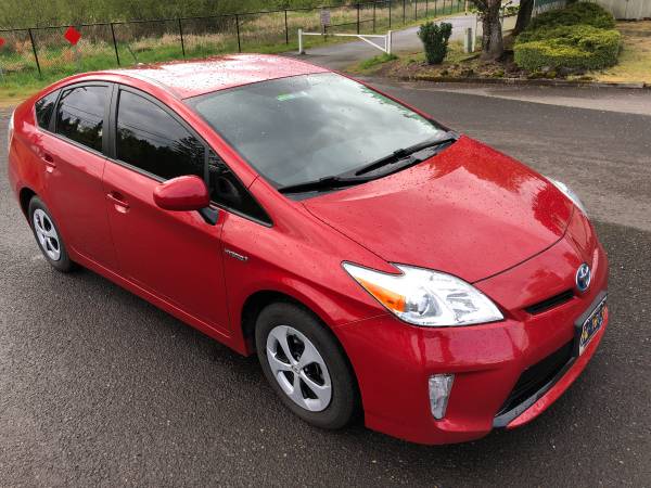 2015 Toyota Prius FOUR Hybrid 51 MPG Gas saver Leather seats for sale in Vancouver, OR – photo 5