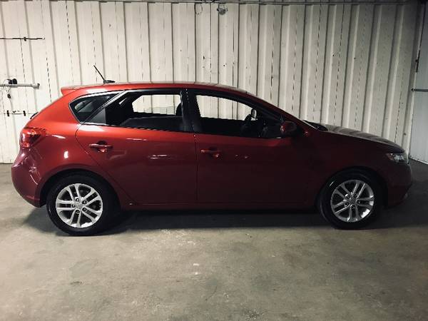 2011 Kia Forte 5-Door EX - cars & trucks - by dealer - vehicle... for sale in Madison, WI – photo 8