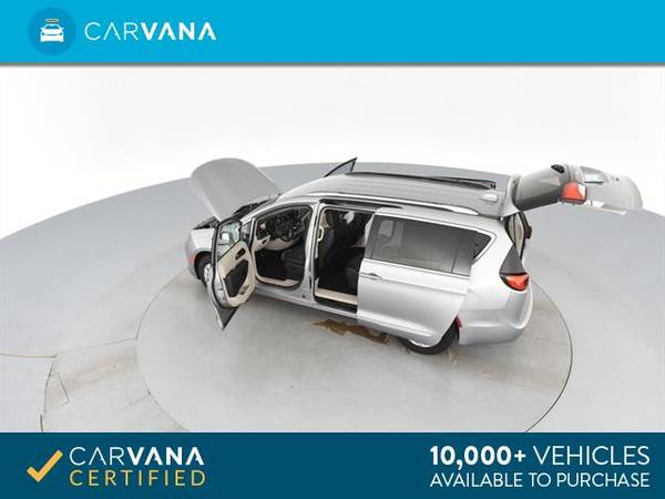 2018 Chrysler Pacifica Touring L Minivan 4D mini-van SILVER - FINANCE for sale in Louisville, KY – photo 13