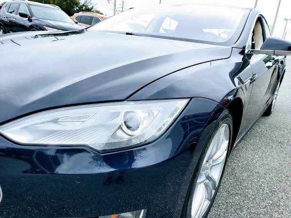 2013 TESLA MODEL S - LOADED! LIKE BRAND NEW! CLEAN CARFAX! - cars &... for sale in Jacksonville, FL – photo 4
