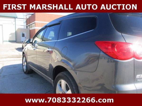 2012 Chevrolet Chevy Traverse LT w/1LT - Auction Pricing - cars & for sale in Harvey, IL – photo 4