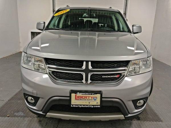 2019 Dodge Journey SE Financing Options Available!!! - cars & trucks... for sale in Libertyville, IL – photo 2