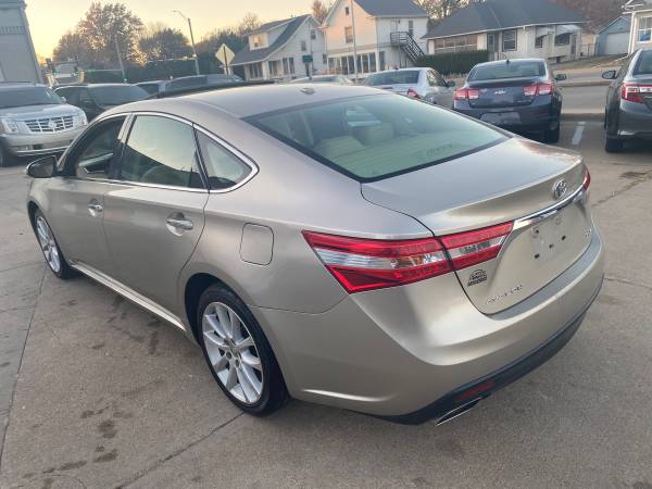2013 Toyota Avalon XLE *55K Low-Miles!* Loaded! - cars & trucks - by... for sale in Lincoln, NE – photo 5
