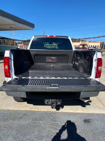 Leveled 11 Chevy Silverado 2500hd 4x4 GAS clean one owner southern -... for sale in Easley, SC – photo 6