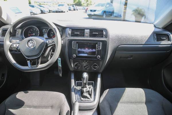 2016 VW Volkswagen Jetta Sedan 1 4T S w/Technology sedan Platinum for sale in Sacramento , CA – photo 10