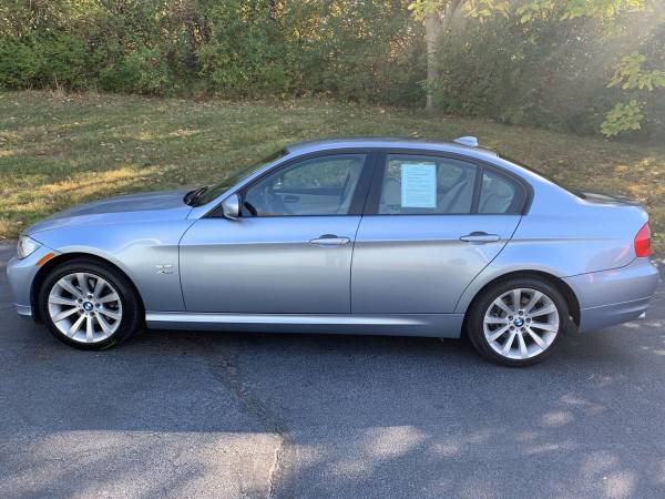 2011 BMW 3 Series 328i xDrive AWD 4dr Sedan - cars & trucks - by... for sale in Hamilton, OH – photo 2