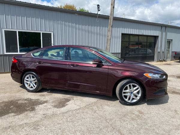 2013 Ford Fusion 4dr Sdn SE FWD - - by dealer for sale in CENTER POINT, IL – photo 2