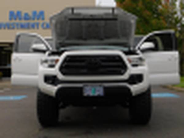 2017 TOYOTA TACOMA DOUBLE CAB / V6 4X4 / BLACK RHINO's / NEW LIFT -... for sale in Portland, OR – photo 22