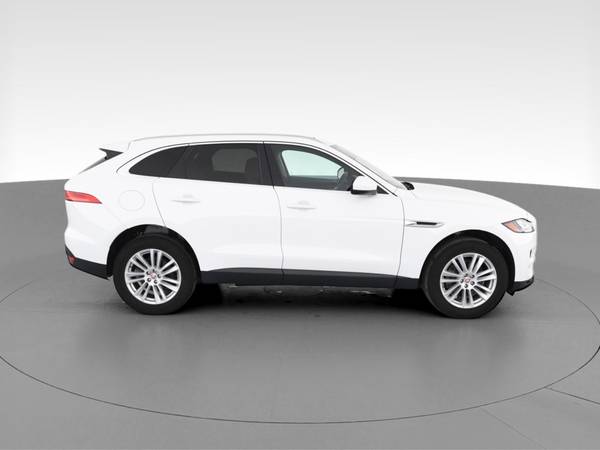 2018 Jag Jaguar FPACE 35t Prestige Sport Utility 4D suv White - -... for sale in Pittsburgh, PA – photo 13