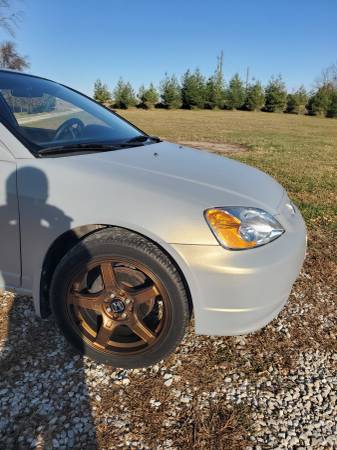 Beautiful 2002 Honda Civic EX Coupe: Avalanche Grey/ Gold... for sale in Swisher, IA – photo 17
