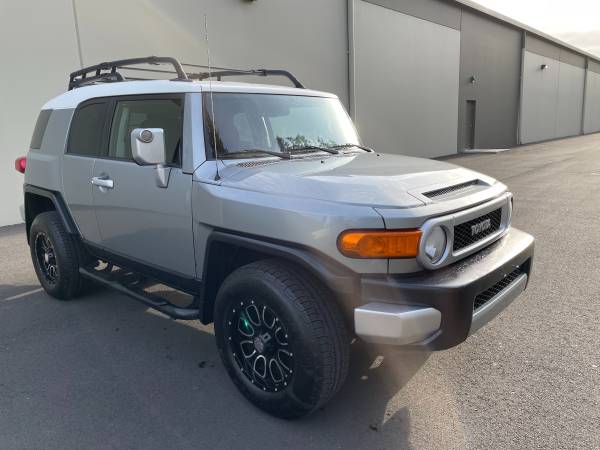 2011 TOYOTA FJ CRUISER - - by dealer - vehicle for sale in Portland, OR – photo 4